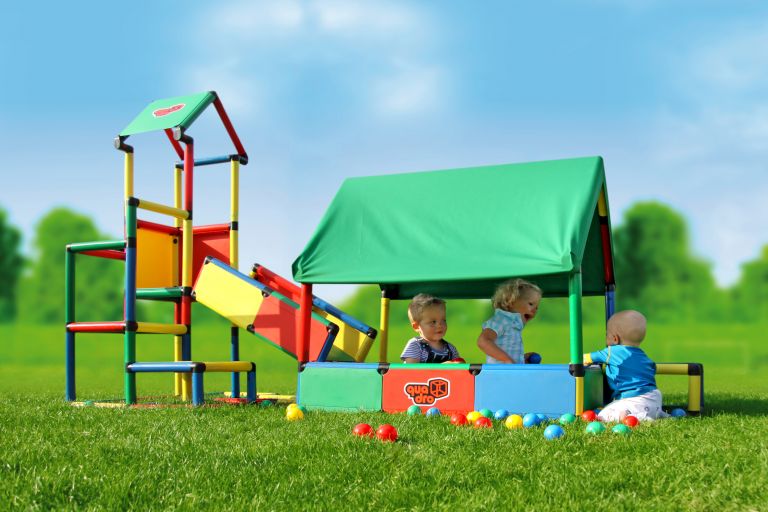Spielhaus mit Rutsche und Bällebad für Kinder